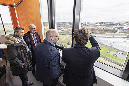 Photo de la vue depuis le 13 &eacute;tage de la tour.