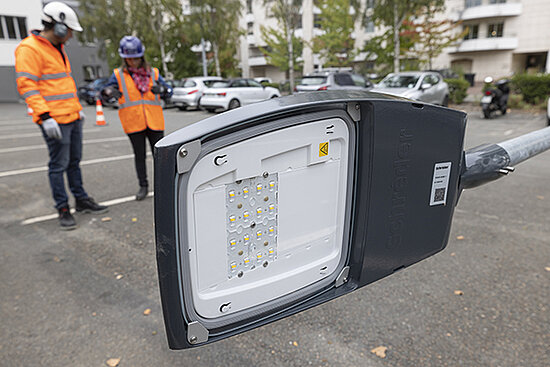 Photo de lampadaire à LED installé à Angers.