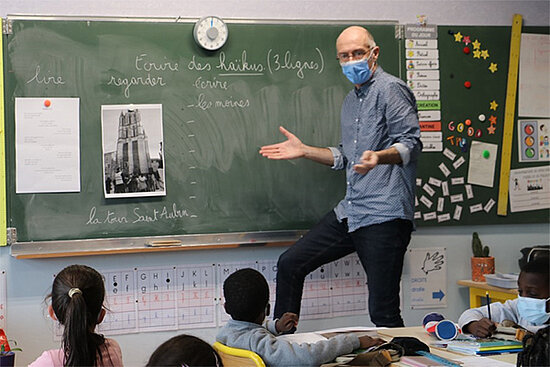 Photo d&#039;atelier d&#039;&eacute;criture &agrave; l&#039;&eacute;cole.