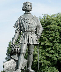 Photo du bronze du roi René
