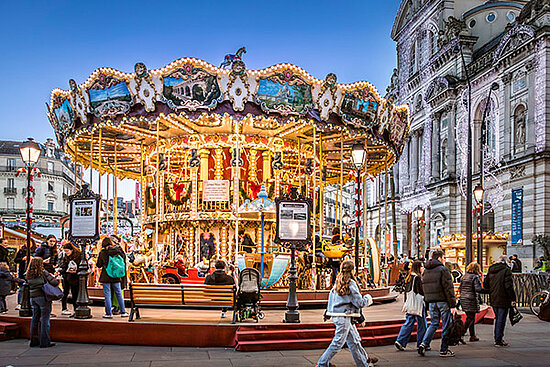 Le carrousel 1900, place du Ralliement à Angers.