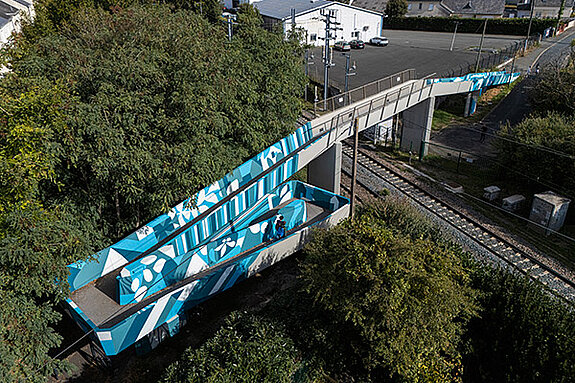 La passerelle des Banchais rénovée, vue du ciel.