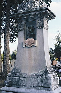 Tombe de Jules-Eug&egrave;ne Lenepveu.Copyright Ville d&rsquo;Angers &copy; Clich&eacute; Sylvain Bertoldi.