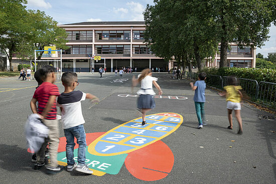 © P. Noisette Le projet de rénovation urbaine du quartier Monplaisir s'appuie sur une ambition forte de réussite éducative.