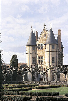 Castillete construido hacia 1451. Acceso a la galer&iacute;a del Apocalipsis. &copy; Imagen de Philippe Berthe - C.M.N. Paris