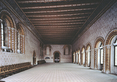 Sala sinodal del antiguo palacio episcopal.