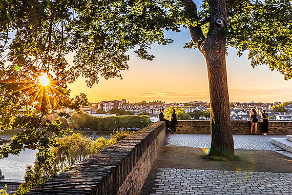 Soleil couchant sur la promenade du Bout-du-Monde