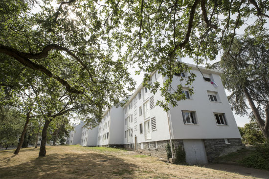 © T. Bonnet Avenue Notre-Dame-du-Lac, 200 logements ont été réhabilités.