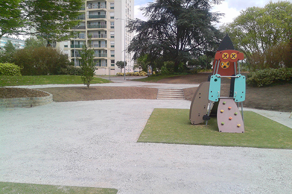 Réaménagement des espaces verts du square Henri Dunant