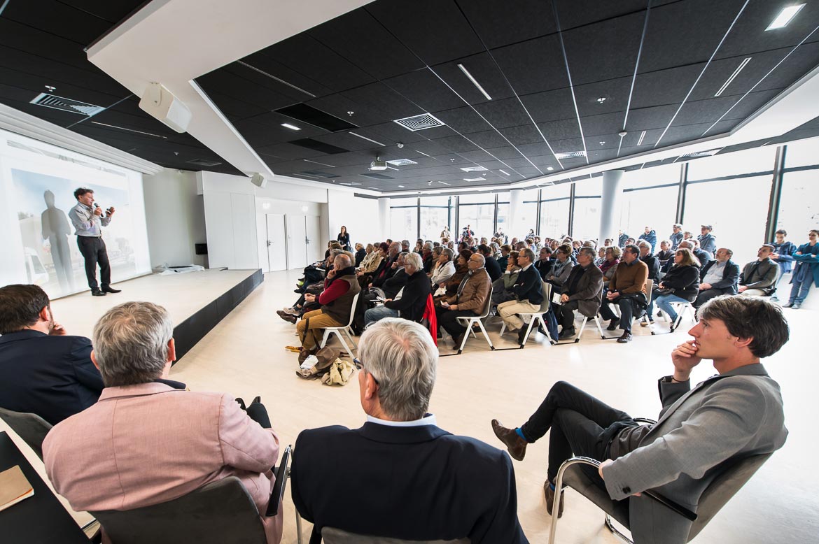 Conf&eacute;rence de Fr&eacute;d&eacute;ric Rolland, architecte de la r&eacute;novation. 