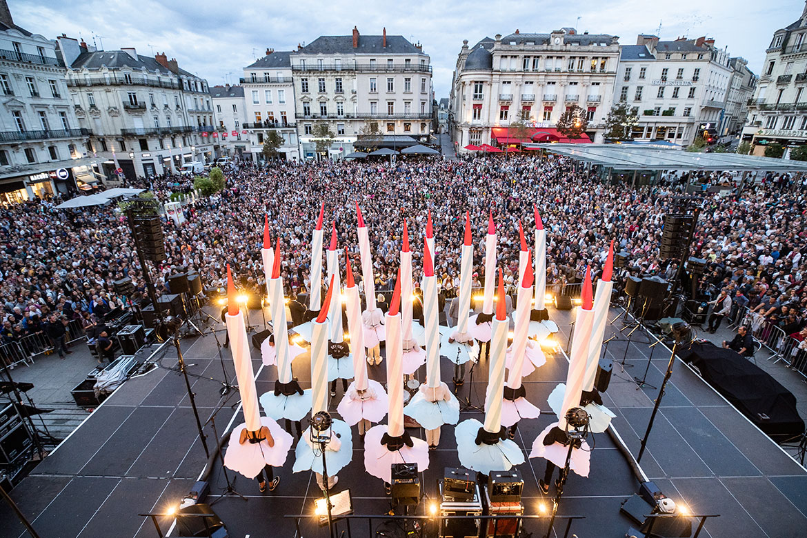 Cérémonie d'inauguration place du Ralliement.