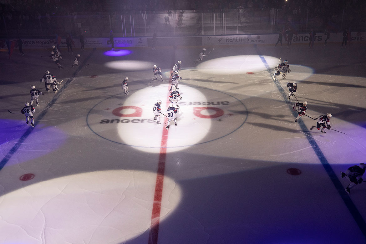 Les jeunes hockeyeurs de la section amateure de l'AHCA.