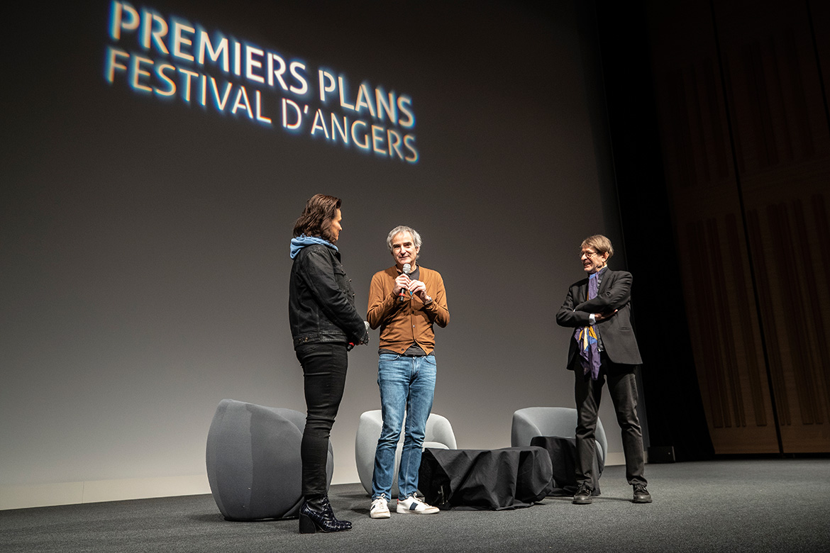 Rencontre avec Juliette Binoche et Olivier Assayas. A droite: Claude-Eric Poiroux, d&eacute;l&eacute;gu&eacute; g&eacute;n&eacute;ral du festival.