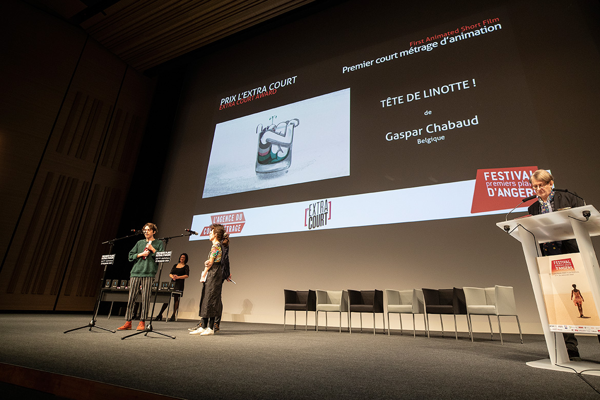 Prix l'extra-court - Premier court-métrage d'animation: "Tête de linotte!" de Gaspar Chabaud. 