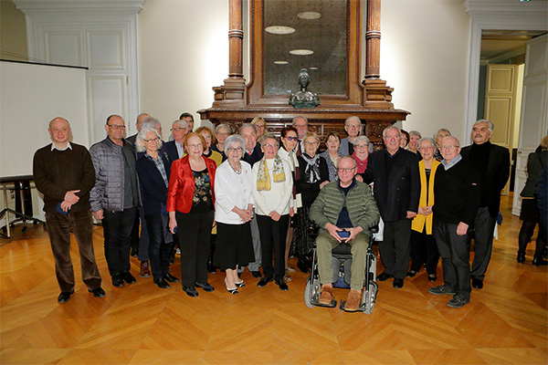 Photo des m&eacute;daill&eacute;s 2019, autour de Michelle Moreau, premi&egrave;re adjointe au maire et d&eacute;l&eacute;gu&eacute;e &agrave; la Vie associative.