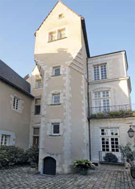 Vue de la façade côté cour