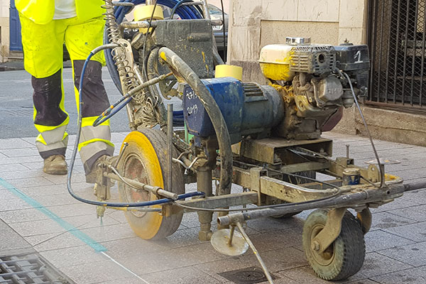 Le fil touristique se présente sous la forme d'un trait bleu dans le centre-ville.