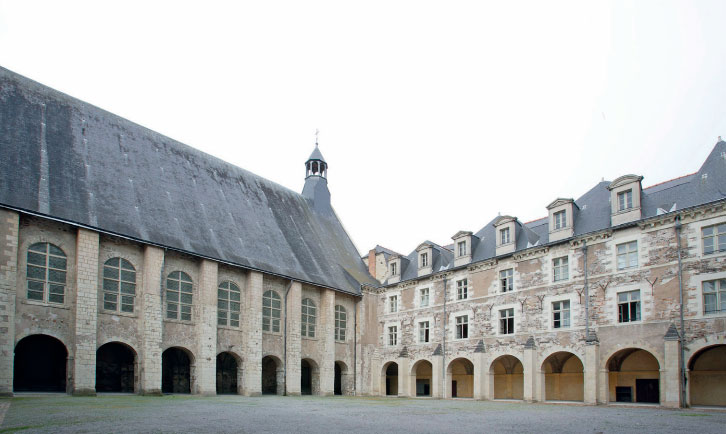 Ailes sud et ouest du clo&icirc;tre