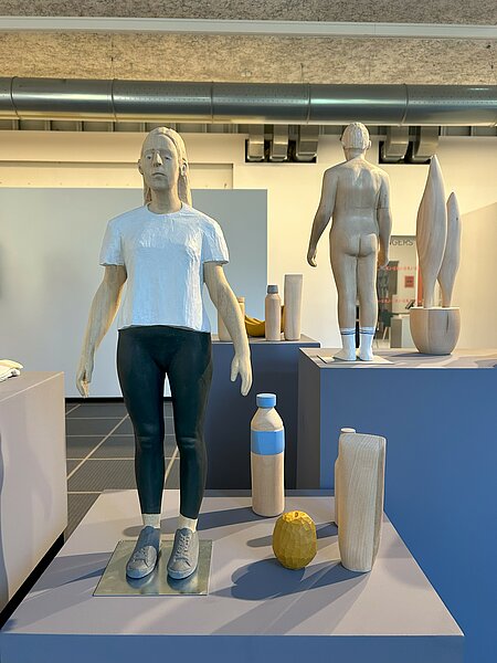 Antonio Samo, au coeur de l'exposition qui lui est consacrée au Repaire urbain à Angers.