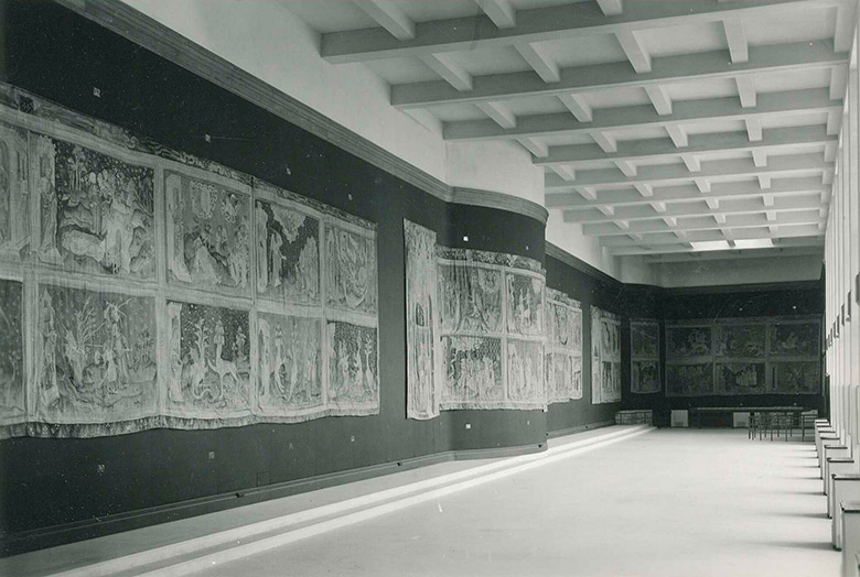 La galerie de l'Apocalypse dans les années 1950.