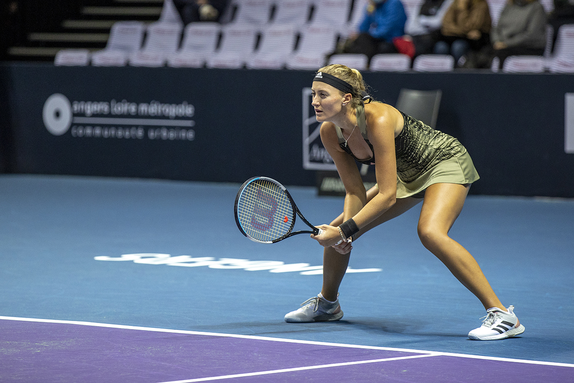 Photo de la joueuse de tennnis Kristina Mladenovic.