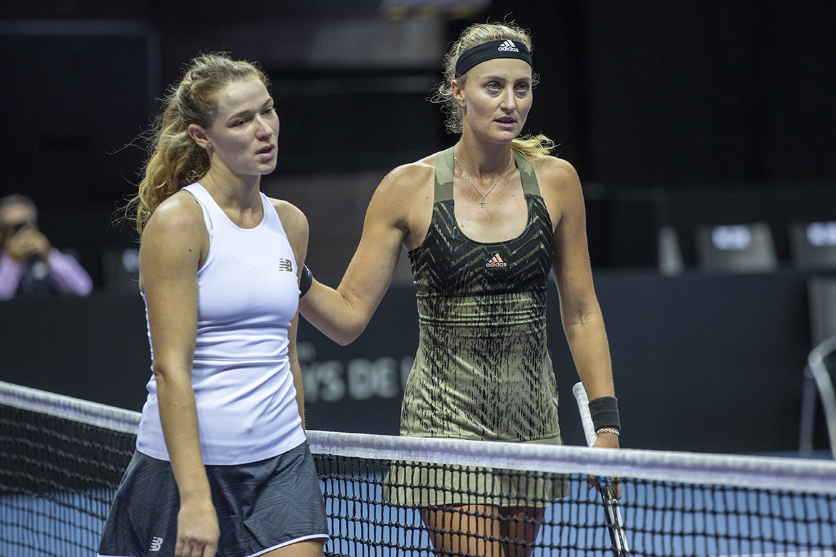 Photo de Kristina Mladenovic et Jessika Ponchet à l'issue de leur rencontre.