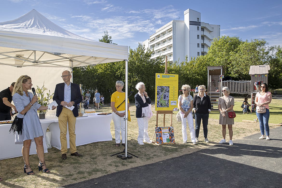 Photo de l'inauguration du parc de la Madeleine.