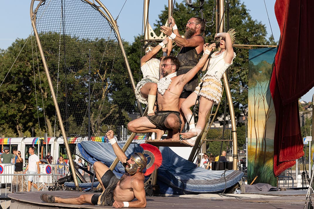 photo d&#039;une troupe de cirque