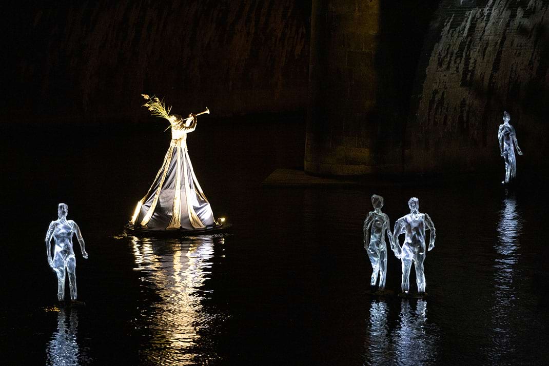 photo de statues de cristal sur la maine