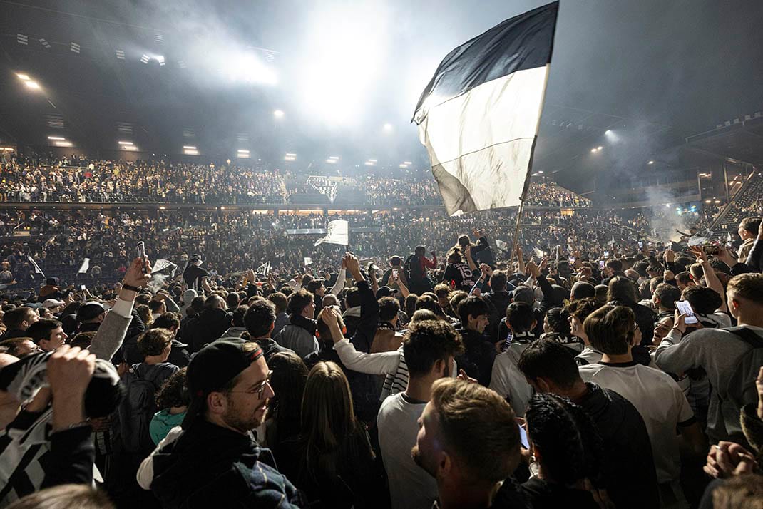Photo de la montée du SCO d'Angers en Ligue 1, vendredi 17 mai 2024.