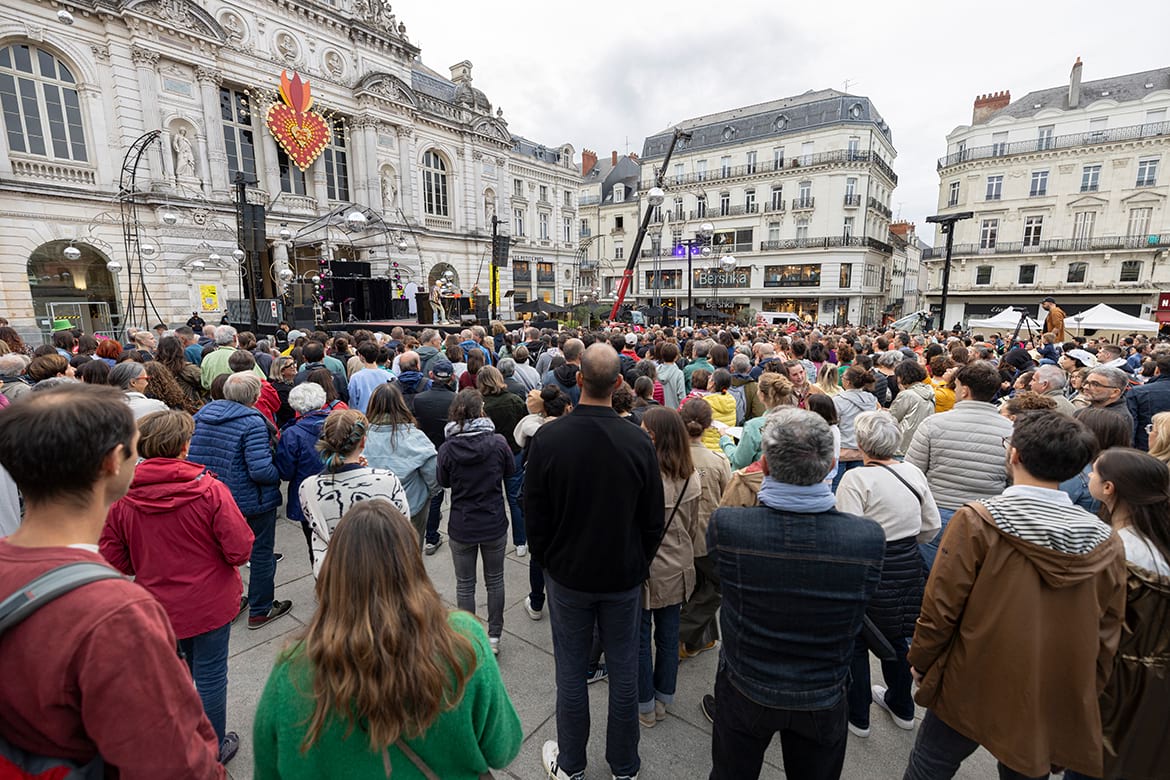 Edition 2025 du festival des Accroche-coeurs à Angers
