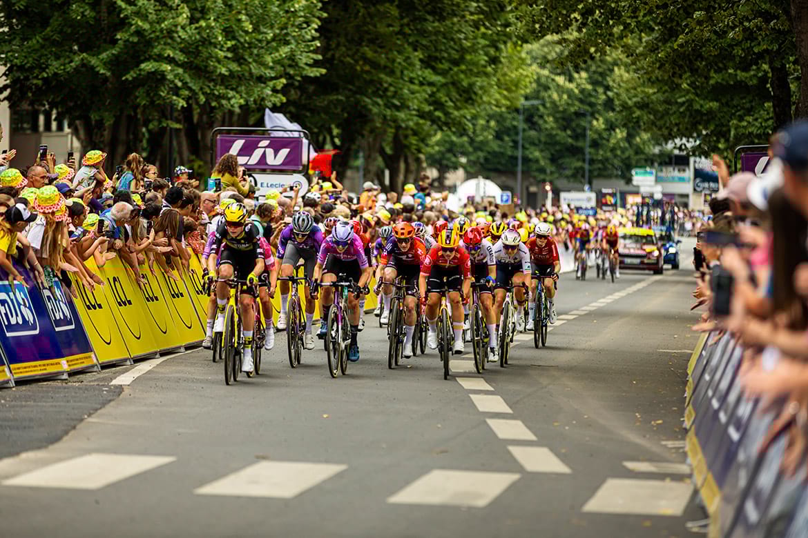 Arrivée de la troisième étape du Tour de France Femmes à Angers, lundi 28 juillet 2025.