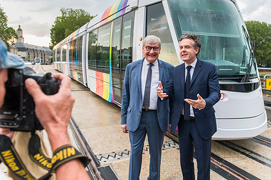 Photo de l'inauguration de la deuxième ligne de tramway à Angers.