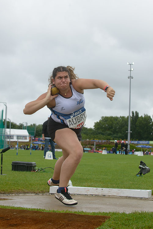 Photo de la lanceuse de poinds angevine Alexandra Aubry