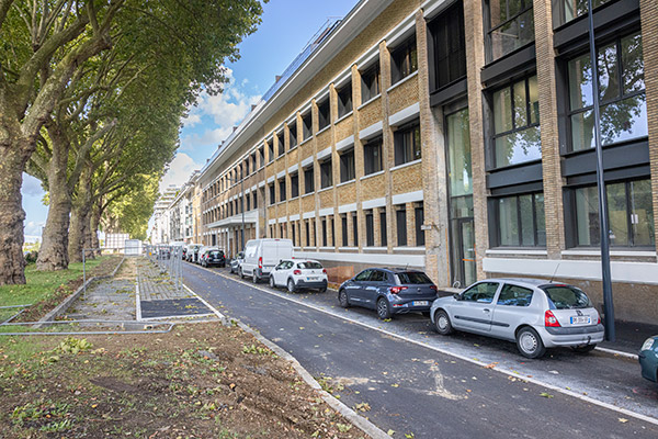 Le b&acirc;timent r&eacute;nov&eacute; de l'ancien si&egrave;ge du Cr&eacute;dit Mutuel.