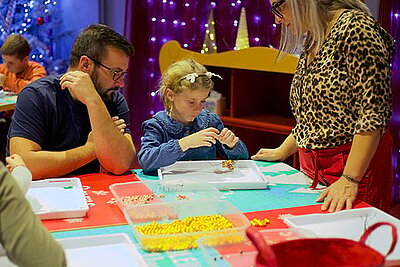 Une parenth&egrave;se f&eacute;erique &agrave; l'atelier des lutins