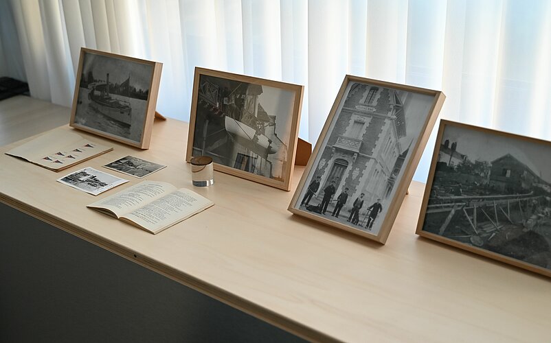 Les vitrines des Archives patrimoniales