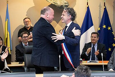 Christophe B&eacute;chu r&eacute;&eacute;lu maire d&rsquo;Angers