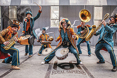 Royal Sapiens