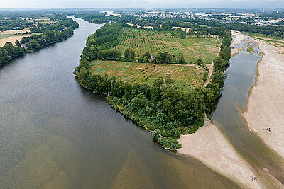 Une canalisation de 80 cm creusée sous la Loire