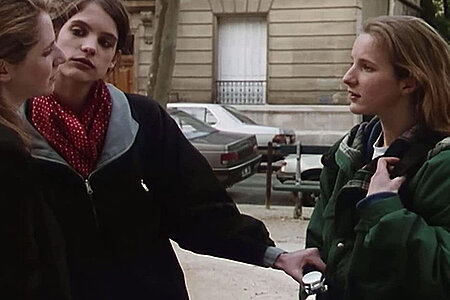 Des Filles et des Chiens et A vendre