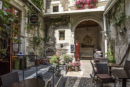 Visite de l'Hôtel Avril de la Roche