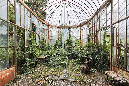 Naturalia : chronique des ruines contemporaines