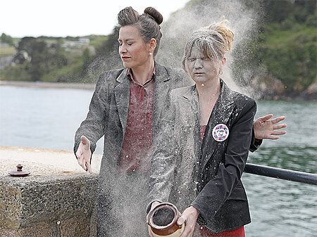 Jeanne & Gabrielle reposent en pestes