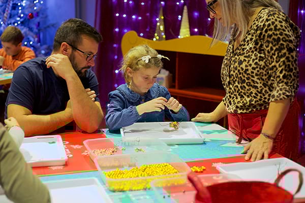 Une parenth&egrave;se f&eacute;erique &agrave; l'atelier des lutins