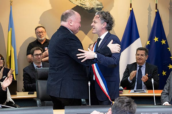 Christophe B&eacute;chu r&eacute;&eacute;lu maire d&rsquo;Angers