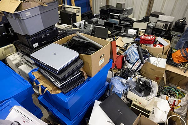Près de trois tonnes de matériel numérique collecté