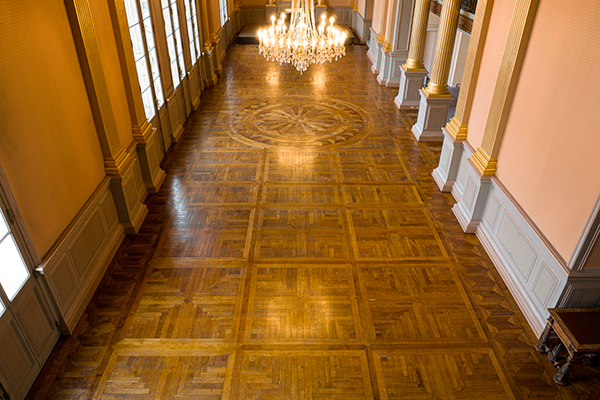 La restauration du parquet pour redécouvrir le foyer du Grand-Théâtre (2/4)