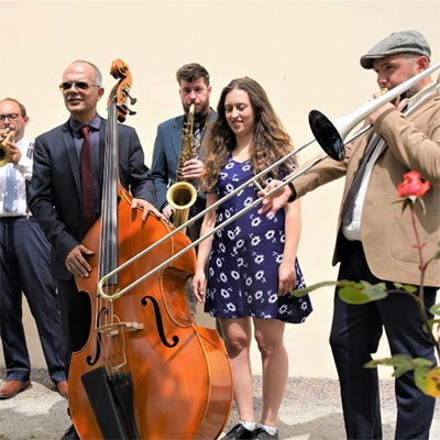 Stomp Stomp for dancers and jazz swing lovers